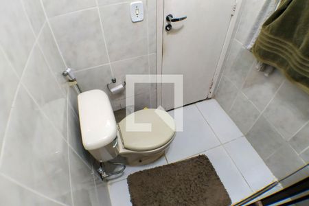 Casa à venda com 277m², 4 quartos e 2 vagas Casa à venda com 277m², 4 quartos e 2 vagasBanheiro Social