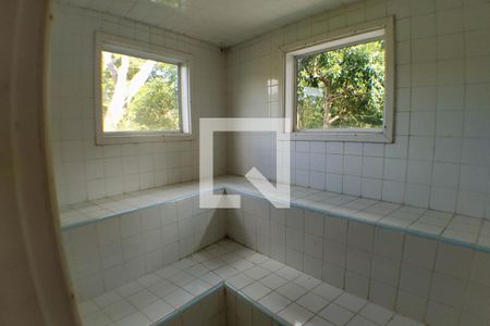 Casa à venda com 277m², 4 quartos e 2 vagas Casa à venda com 277m², 4 quartos e 2 vagasSaúna
