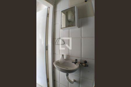 Casa à venda com 277m², 4 quartos e 2 vagas Casa à venda com 277m², 4 quartos e 2 vagasBanheiro de serviço