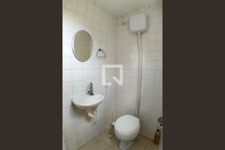 Casa à venda com 277m², 4 quartos e 2 vagas Casa à venda com 277m², 4 quartos e 2 vagasBanheiro da Piscina