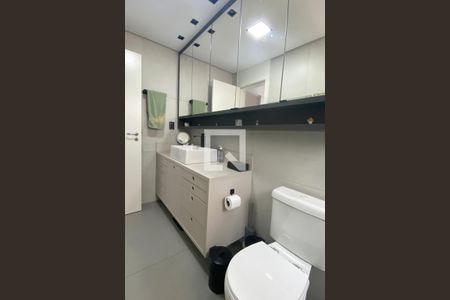 Apartamento à venda com 139m², 3 quartos e 2 vagasBanheiro da Suíte 1