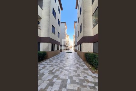 Área comum de apartamento à venda com 3 quartos, 69m² em Jardim Tupanci, Barueri
