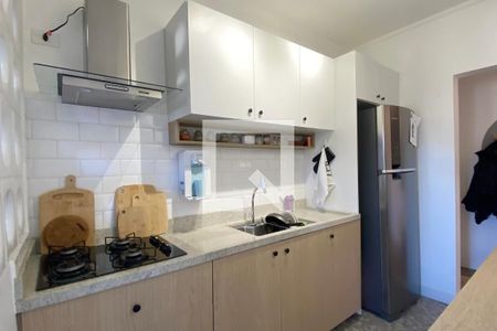 Cozinha de apartamento à venda com 3 quartos, 69m² em Jardim Tupanci, Barueri