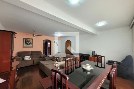 Sala de casa à venda com 3 quartos, 245m² em Jardim Maria Estela, São Paulo