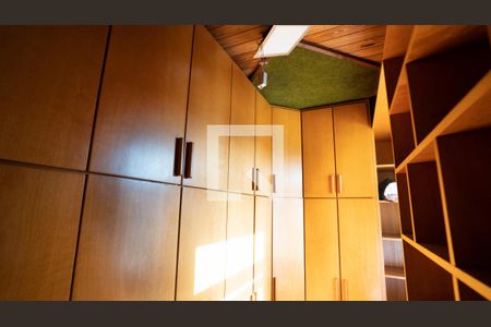 Apartamento para alugar com 124m², 3 quartos e sem vagaQuarto - Armários