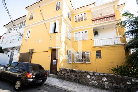 Apartamento para alugar com 124m², 3 quartos e sem vagaFachada