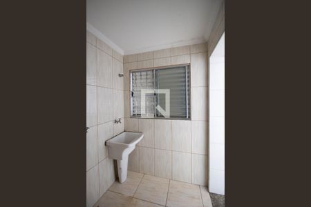 Casa para alugar com 50m², 2 quartos e 1 vaga Casa para alugar com 50m², 2 quartos e 1 vagaÁrea de Serviço