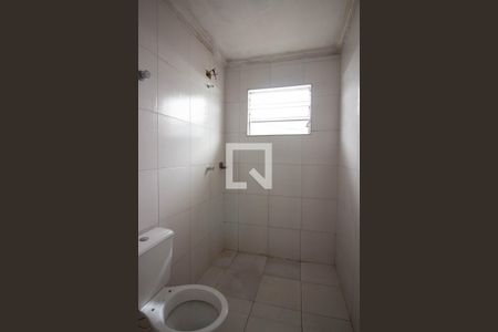 Casa para alugar com 50m², 2 quartos e 1 vaga Casa para alugar com 50m², 2 quartos e 1 vagaBanheiro