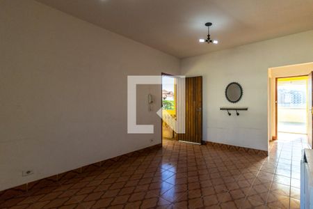 Casa à venda com 240m², 3 quartos e 2 vagas Casa à venda com 240m², 3 quartos e 2 vagasEdícula