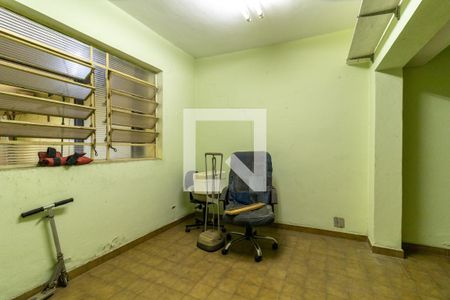 Casa à venda com 240m², 3 quartos e 2 vagas Casa à venda com 240m², 3 quartos e 2 vagasQuarto de Serviço