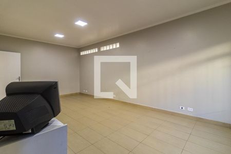 Sala de casa à venda com 3 quartos, 240m² em Vila Morse, São Paulo