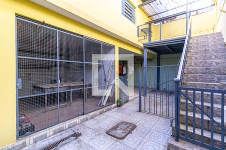 Casa à venda com 240m², 3 quartos e 2 vagas Casa à venda com 240m², 3 quartos e 2 vagasÁrea externa