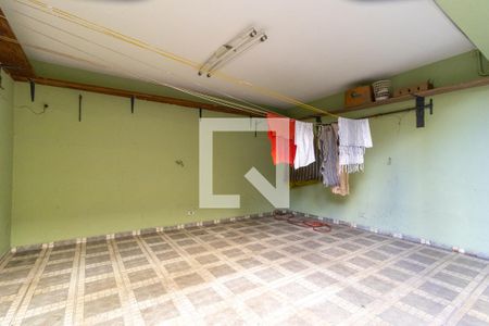 Casa à venda com 240m², 3 quartos e 2 vagas Casa à venda com 240m², 3 quartos e 2 vagasÁrea externa