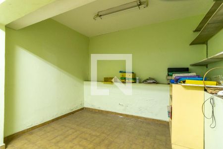 Casa à venda com 240m², 3 quartos e 2 vagas Casa à venda com 240m², 3 quartos e 2 vagasQuarto de Serviço