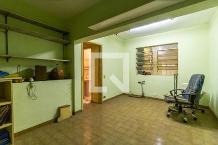 Casa à venda com 240m², 3 quartos e 2 vagas Casa à venda com 240m², 3 quartos e 2 vagasQuarto de Serviço