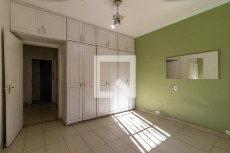 Casa à venda com 240m², 3 quartos e 2 vagas Casa à venda com 240m², 3 quartos e 2 vagasQuarto 2