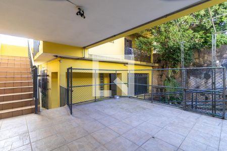 Casa à venda com 240m², 3 quartos e 2 vagas Casa à venda com 240m², 3 quartos e 2 vagasGaragem