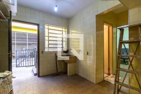 Casa à venda com 240m², 3 quartos e 2 vagas Casa à venda com 240m², 3 quartos e 2 vagasÁrea de Serviço