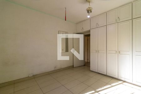 Casa à venda com 240m², 3 quartos e 2 vagas Casa à venda com 240m², 3 quartos e 2 vagasQuarto 2