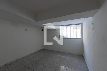 Quarto 2 de casa à venda com 2 quartos, 60m² em Vila Paulo Silas, São Paulo