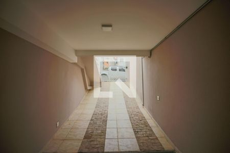 Casa para alugar com 170m², 3 quartos e 6 vagas Casa para alugar com 170m², 3 quartos e 6 vagasGaragem