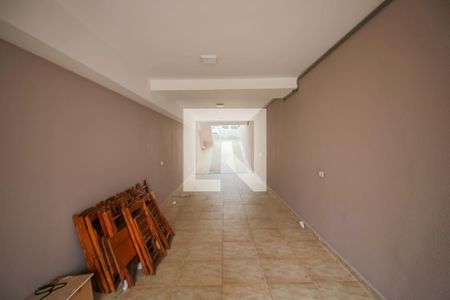 Casa para alugar com 170m², 3 quartos e 6 vagas Casa para alugar com 170m², 3 quartos e 6 vagasGaragem