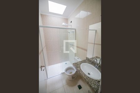 Casa para alugar com 170m², 3 quartos e 6 vagas Casa para alugar com 170m², 3 quartos e 6 vagasBanheiro