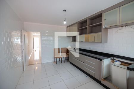 Casa para alugar com 170m², 3 quartos e 6 vagas Casa para alugar com 170m², 3 quartos e 6 vagasCozinha