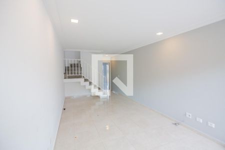 Sala de casa para alugar com 3 quartos, 170m² em Jardim Ester, São Paulo