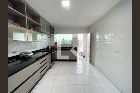 Cozinha de casa para alugar com 3 quartos, 170m² em Jardim Ester, São Paulo