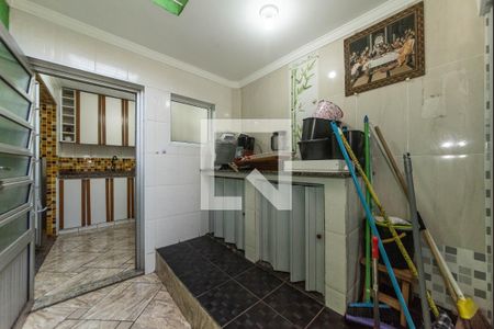 Casa para alugar com 220m², 2 quartos e 1 vagaÁrea de Serviço
