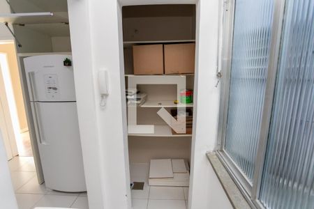 Apartamento à venda com 87m², 3 quartos e sem vaga Apartamento à venda com 87m², 3 quartos e sem vagaDespensa