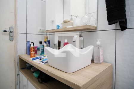 Casa à venda com 220m², 2 quartos e 2 vagasBanheiro 2