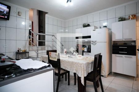 Casa à venda com 220m², 2 quartos e 2 vagasCozinha 