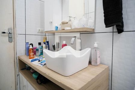 Casa à venda com 220m², 2 quartos e 2 vagasBanheiro 2