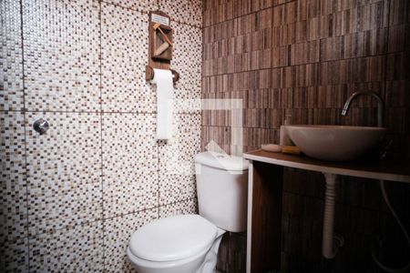 Casa à venda com 220m², 2 quartos e 2 vagasBanheiro 3