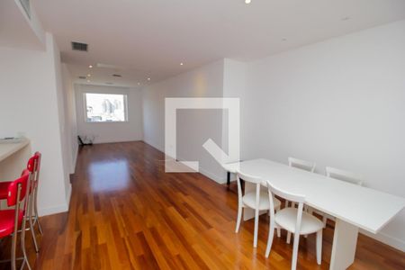 Sala de apartamento para alugar com 1 quarto, 70m² em Laranjeiras, Rio de Janeiro