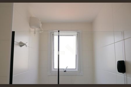 Banheiro de kitnet/studio para alugar com 1 quarto, 29m² em Jardim da Glória, São Paulo