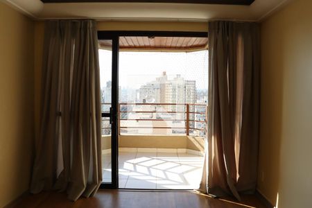 Detalhe sala 1 de apartamento à venda com 3 quartos, 150m² em Cambuí, Campinas