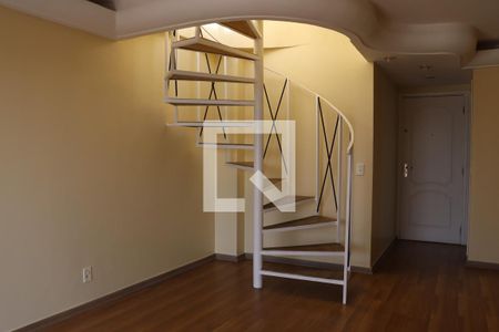 Sala 1 de apartamento à venda com 3 quartos, 150m² em Cambuí, Campinas