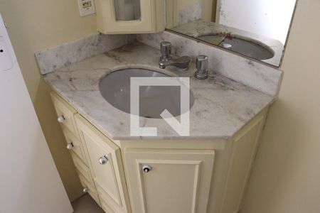 Apartamento à venda com 150m², 3 quartos e 2 vagasBanheiro do Quarto 3 - torneira