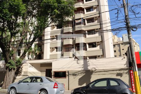 Apartamento à venda com 150m², 3 quartos e 2 vagasFachada e portaria