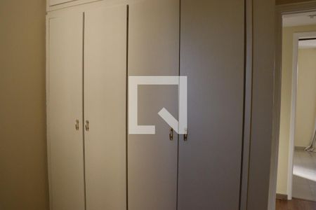 Apartamento à venda com 150m², 3 quartos e 2 vagasQuarto 2