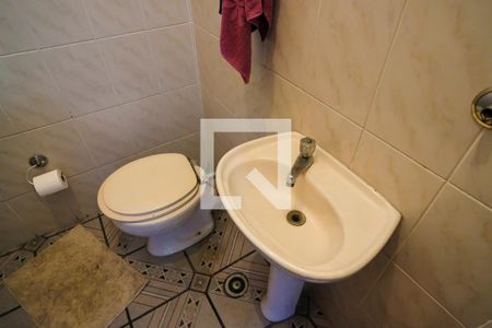 Casa à venda com 350m², 4 quartos e 4 vagasLavabo