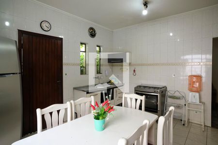 Casa à venda com 350m², 4 quartos e 4 vagasCozinha