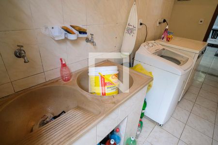 Casa à venda com 350m², 4 quartos e 4 vagasÁrea de Serviço