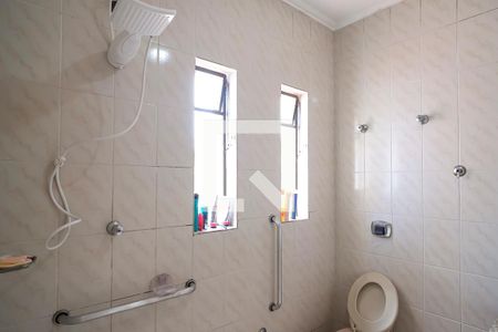 Casa à venda com 350m², 4 quartos e 4 vagasBanheiro Quartos