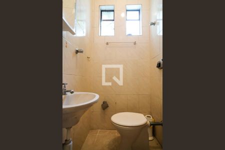 Casa à venda com 350m², 4 quartos e 4 vagasBanheiro/Área de Serviço