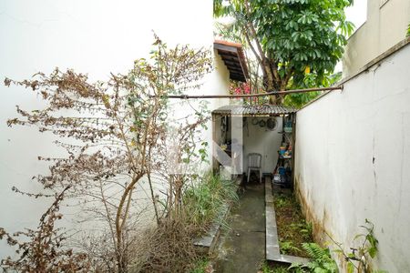 Casa à venda com 350m², 4 quartos e 4 vagasQuintal