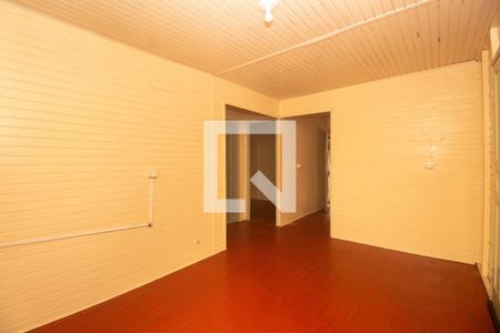 Sala de casa à venda com 2 quartos, 70m² em Santa Maria Goretti, Porto Alegre